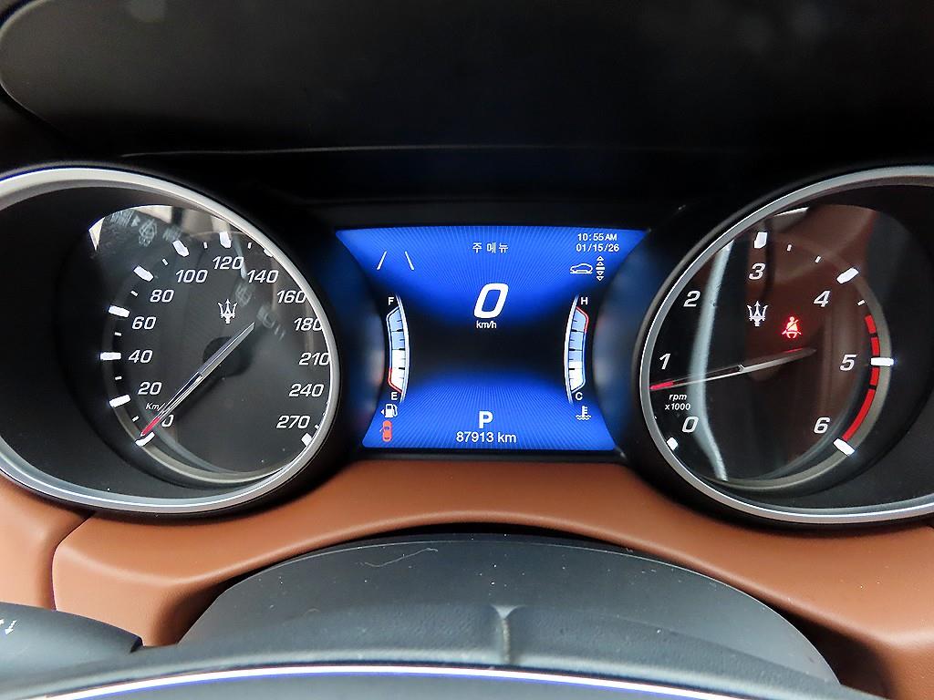 Maserati Levante - Vista 9