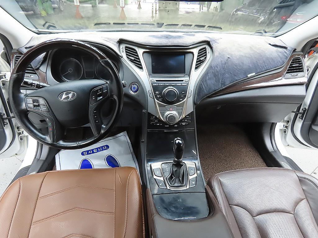 HYUNDAI Grandeur 2011 Blanco - Importación desde Corea - HF Imports Iquique - Foto 8