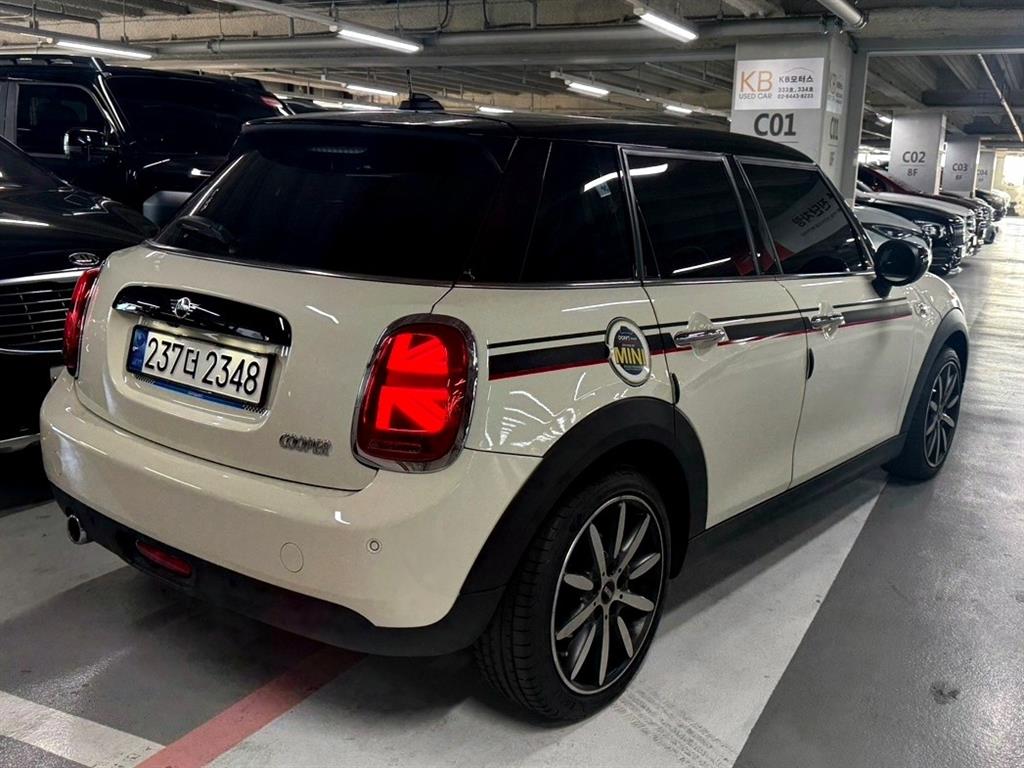 Mini Cooper - Vista 5