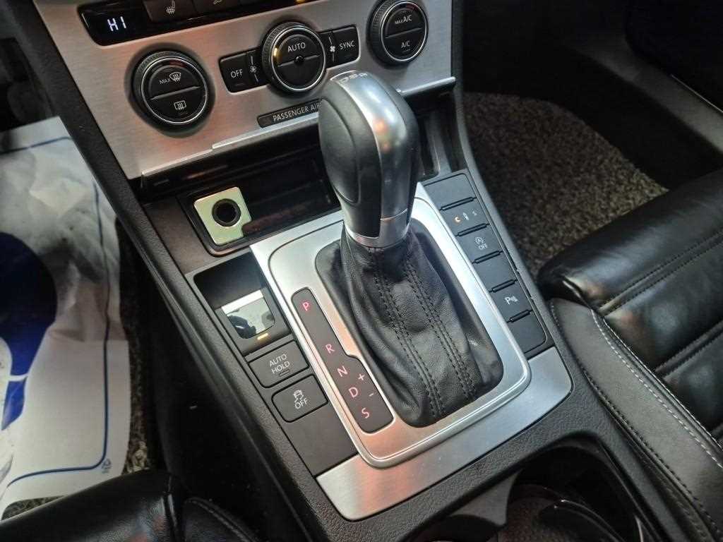 Volkswagen CC - Vista 8