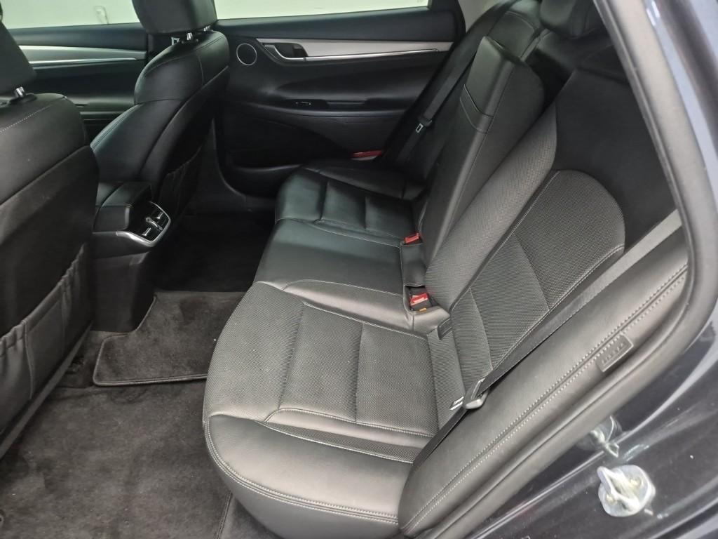 HYUNDAI Grandeur - Vista 12