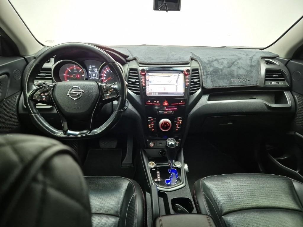Ssangyong Tivoli - Vista 7