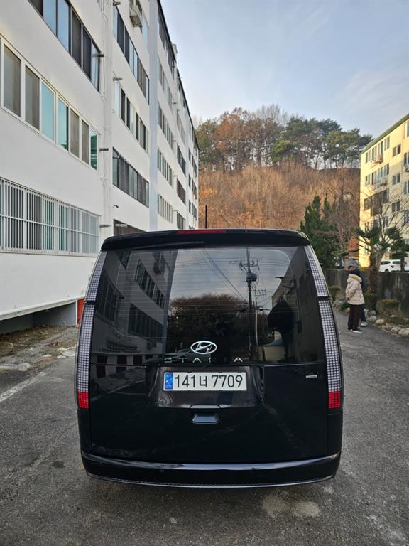HYUNDAI Staria - Vista 4