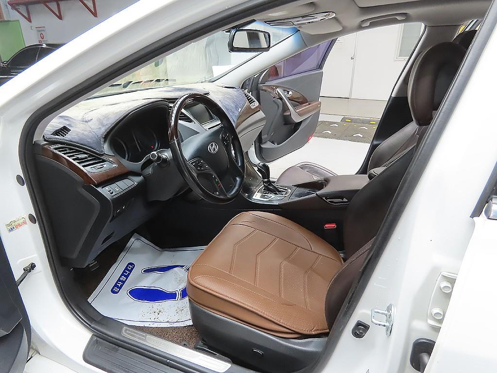 HYUNDAI Grandeur 2011 Blanco - Importación desde Corea - HF Imports Iquique - Foto 10