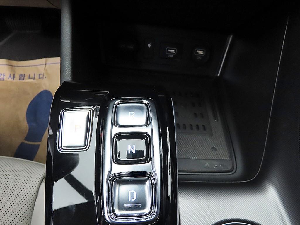 HYUNDAI Sonata - Vista 10