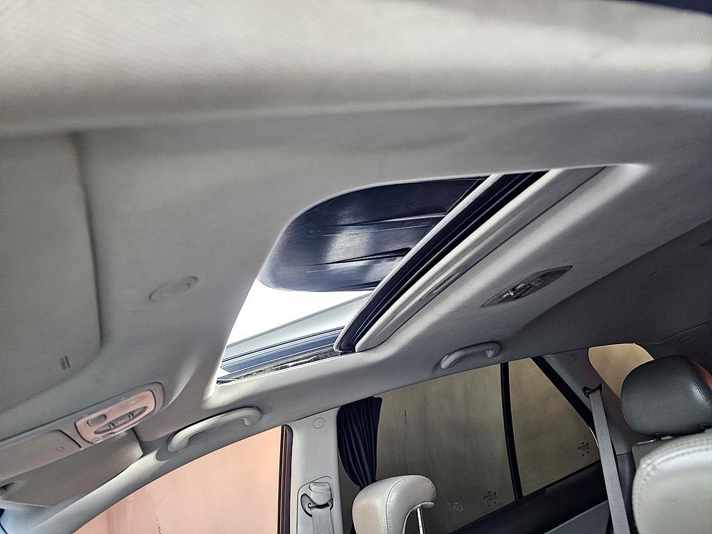 KIA Carens - Vista 11