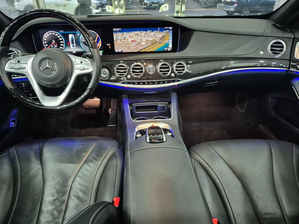 Mercedes Benz S Class - Vista 5