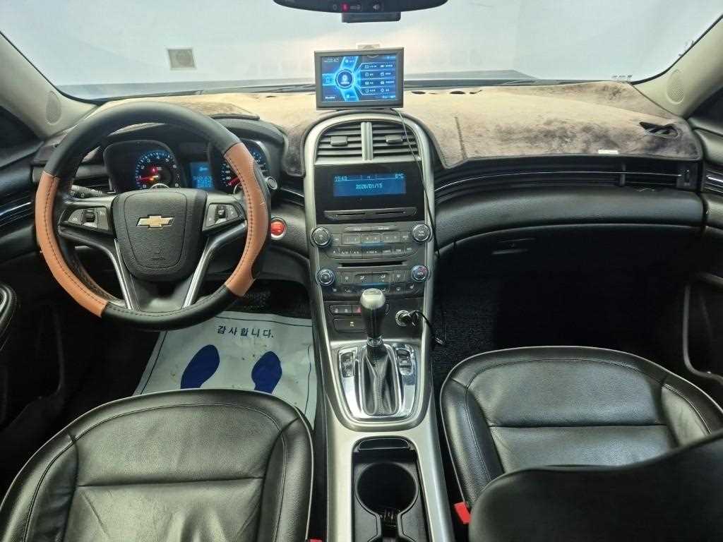 Chevrolet Malibu - Vista 7