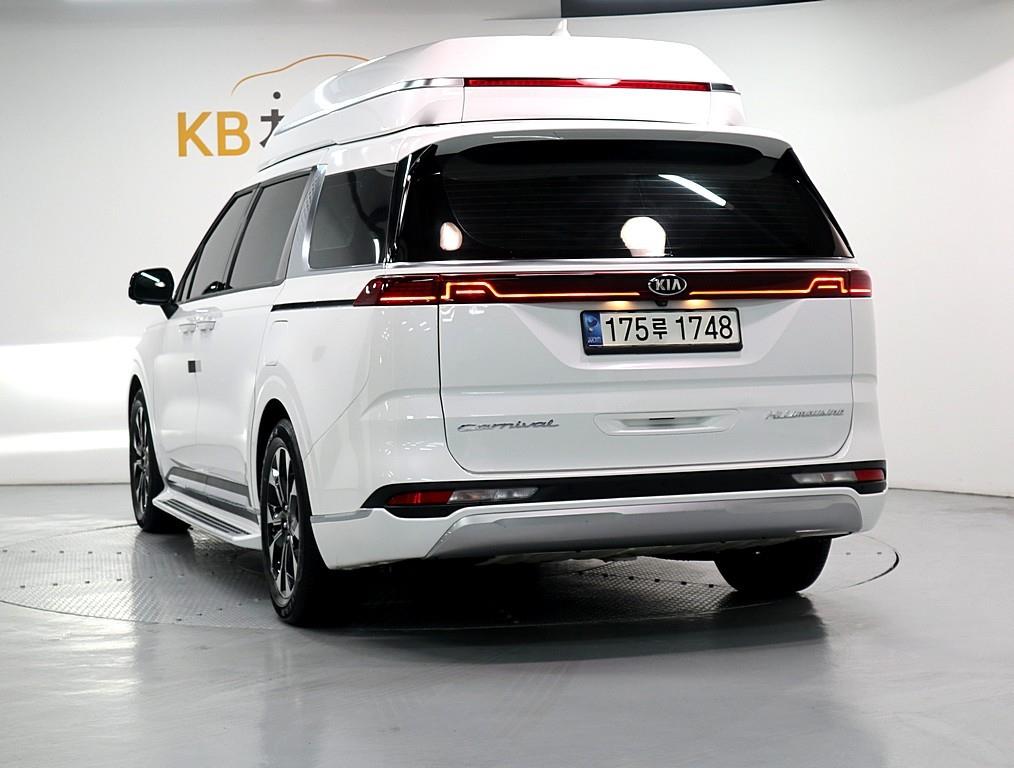 KIA Carnival - Vista 4