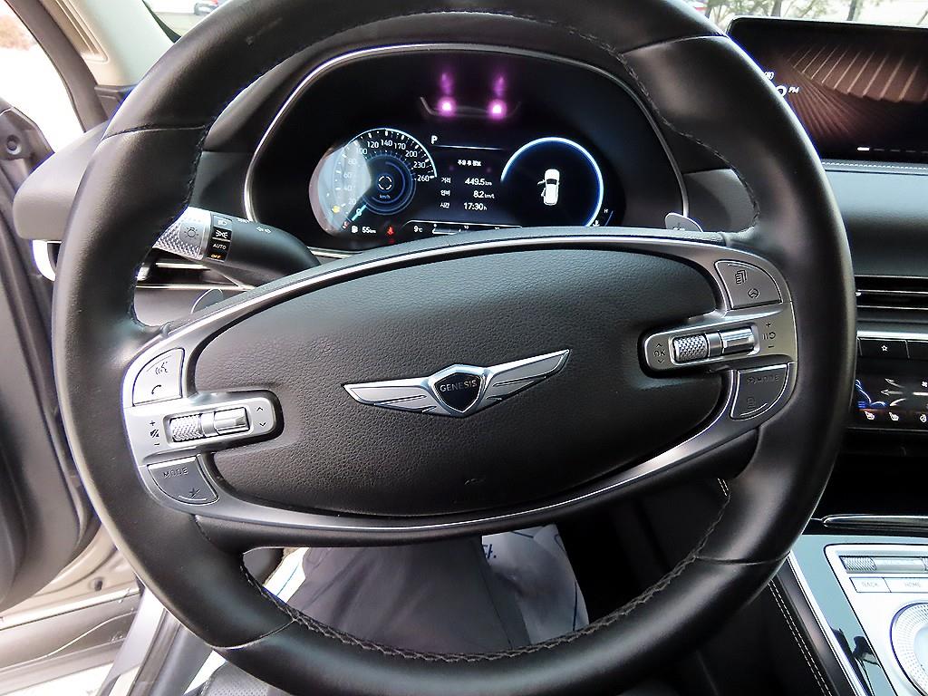 Genesis GV80 - Vista 8