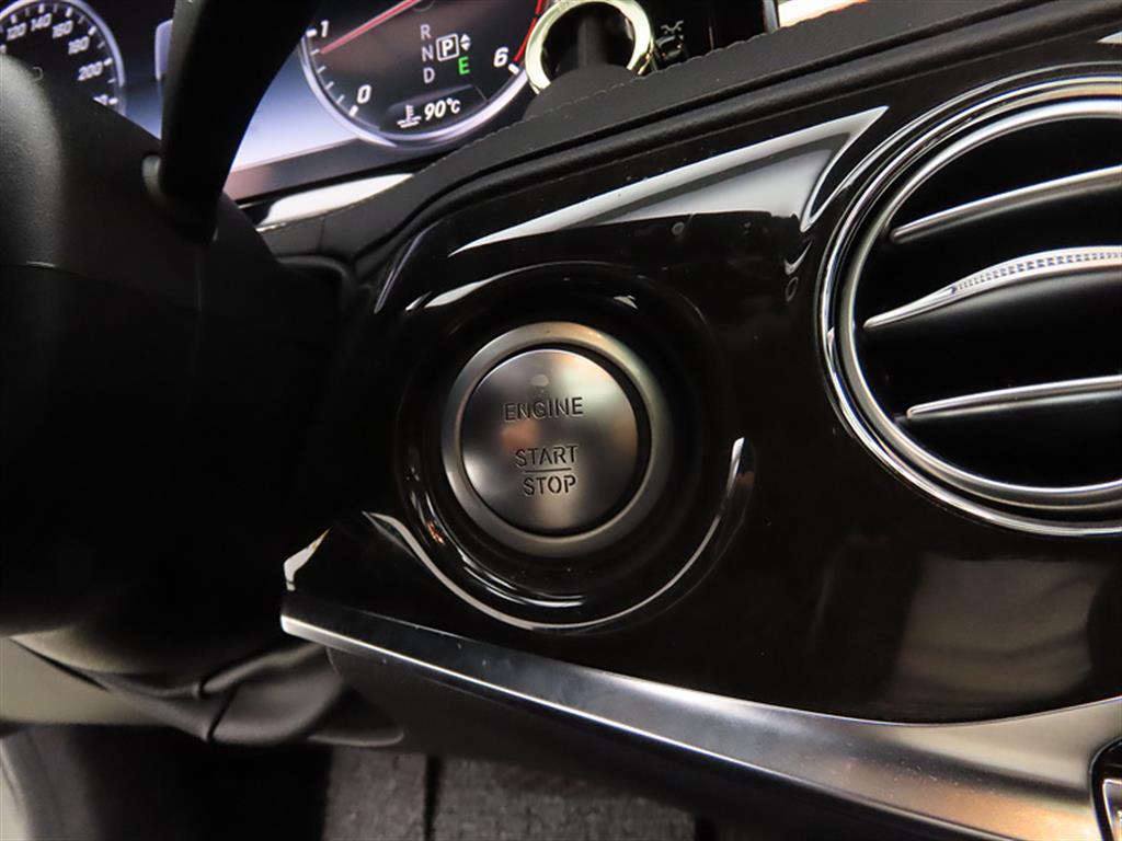 Mercedes Benz S Class - Vista 10