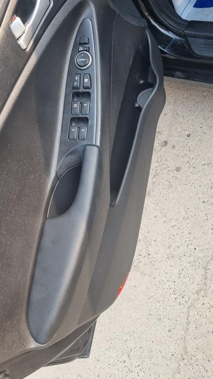 HYUNDAI Sonata - Vista 6