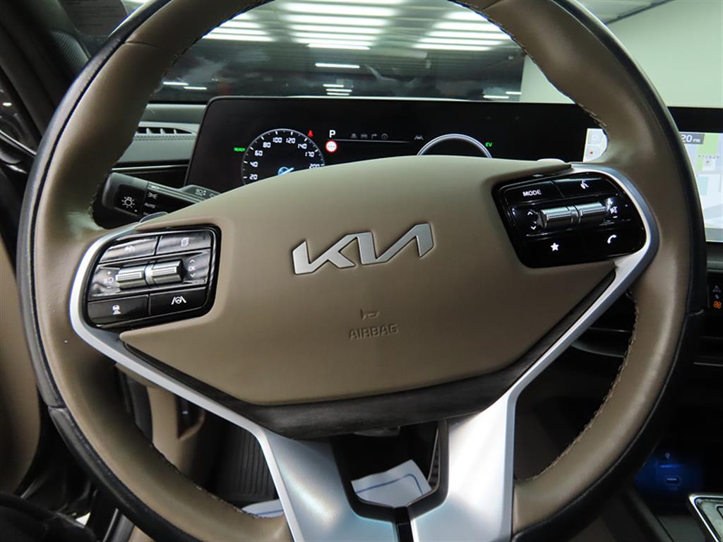 KIA K8 - Vista 8