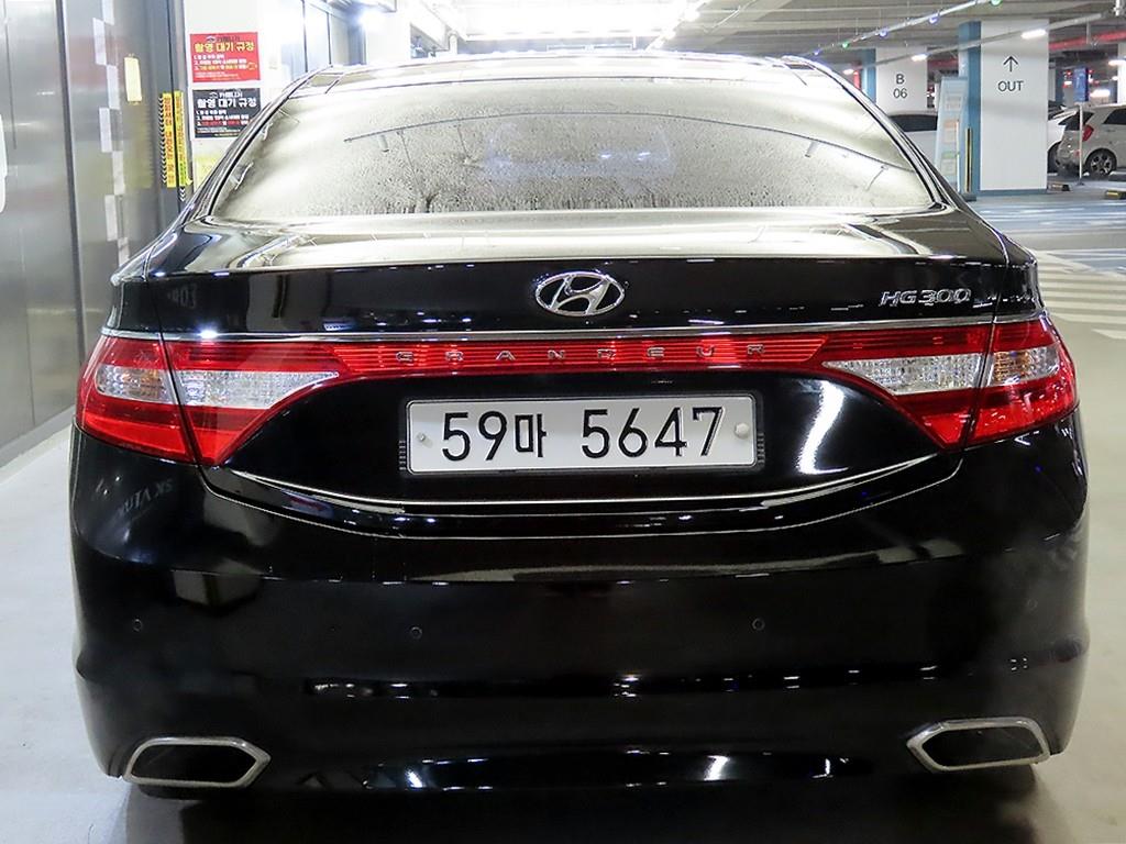 HYUNDAI Grandeur - Vista 5