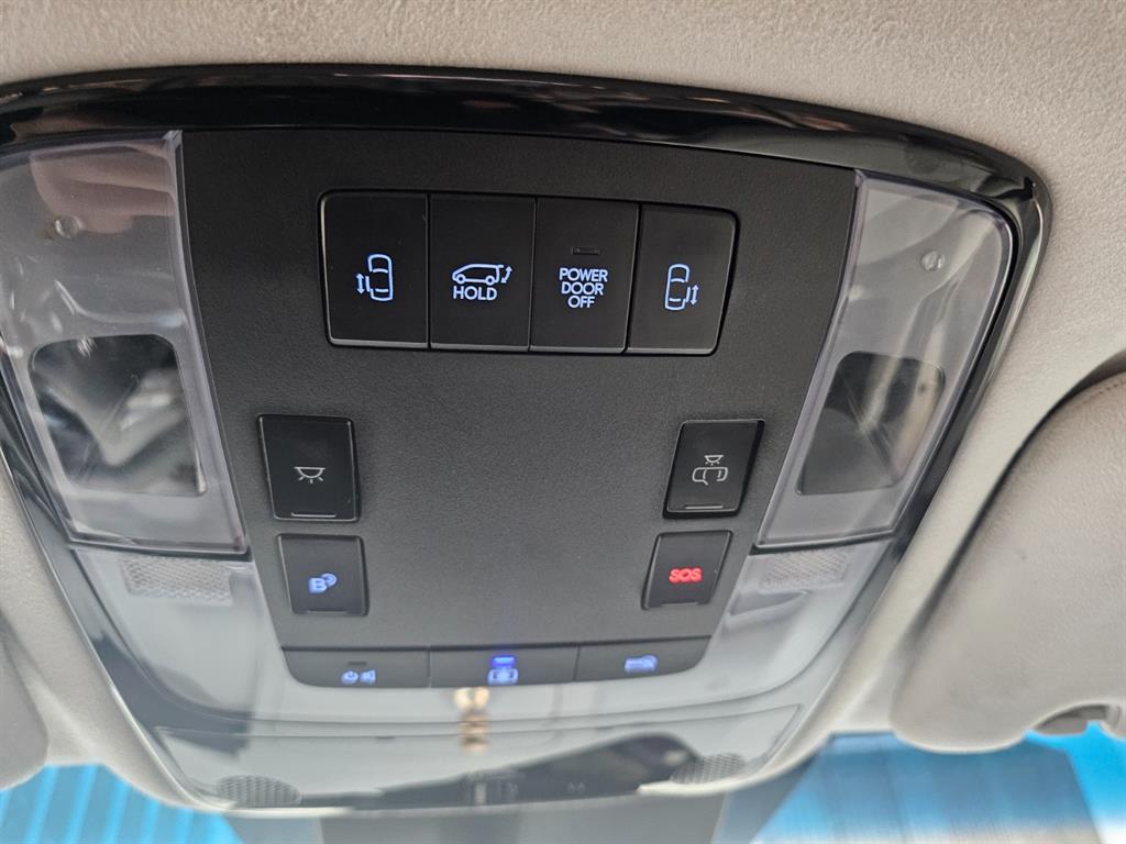 HYUNDAI Staria - Vista 9