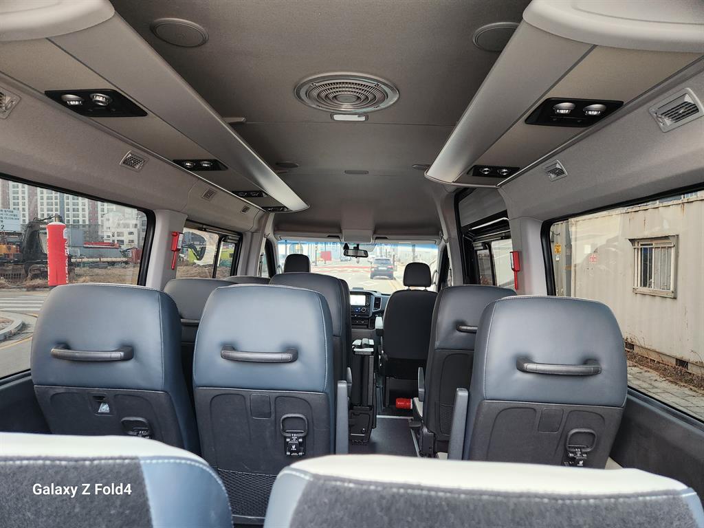 HYUNDAI Solati - Vista 8