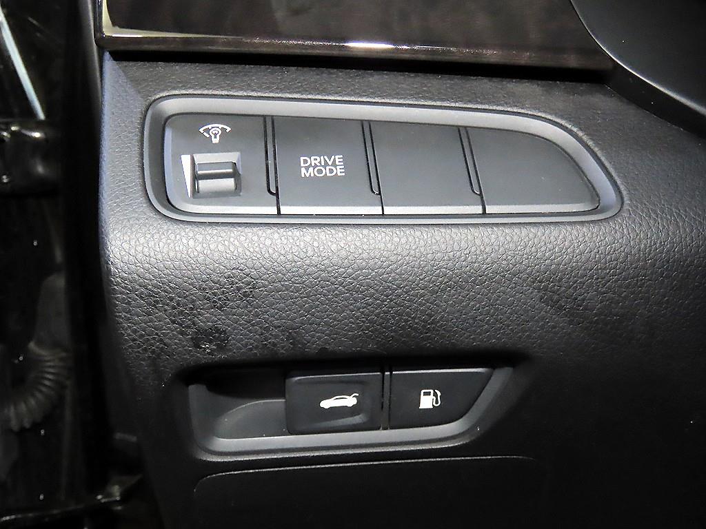 HYUNDAI Grandeur 2016 Negro - Importación desde Corea - HF Imports Iquique - Foto 14