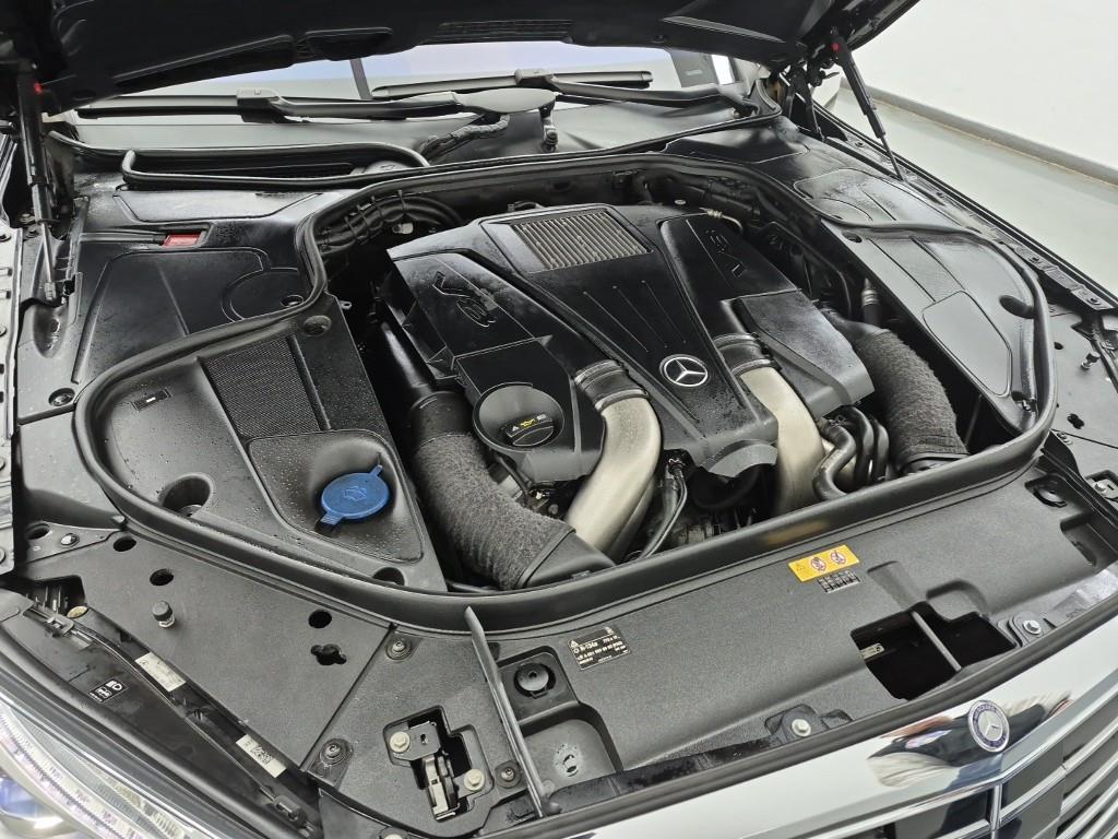 Mercedes Benz S Class - Vista 6