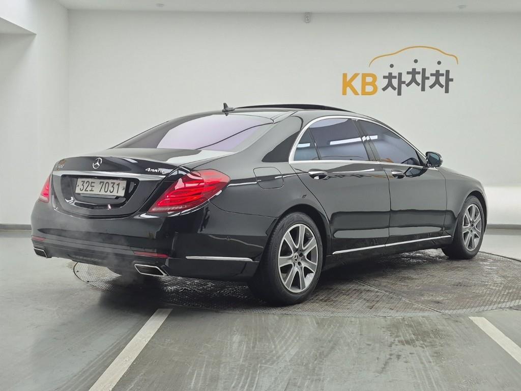 Mercedes Benz S Class - Vista 4