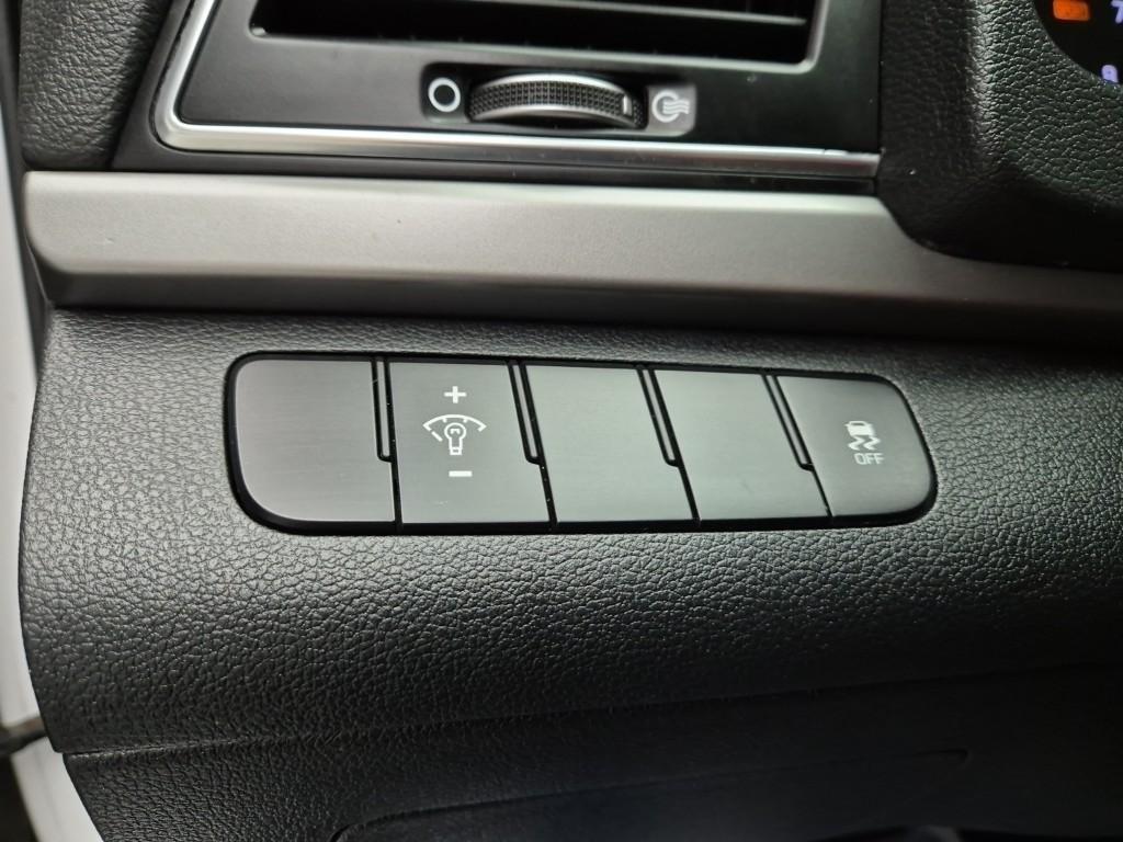 HYUNDAI Avante 2017 Blanco - Importación desde Corea - HF Imports Iquique - Foto 16