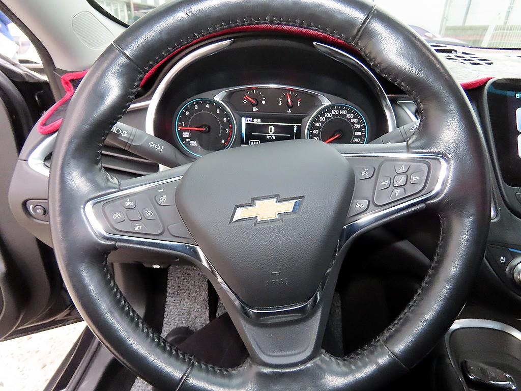 Chevrolet Malibu - Vista 8