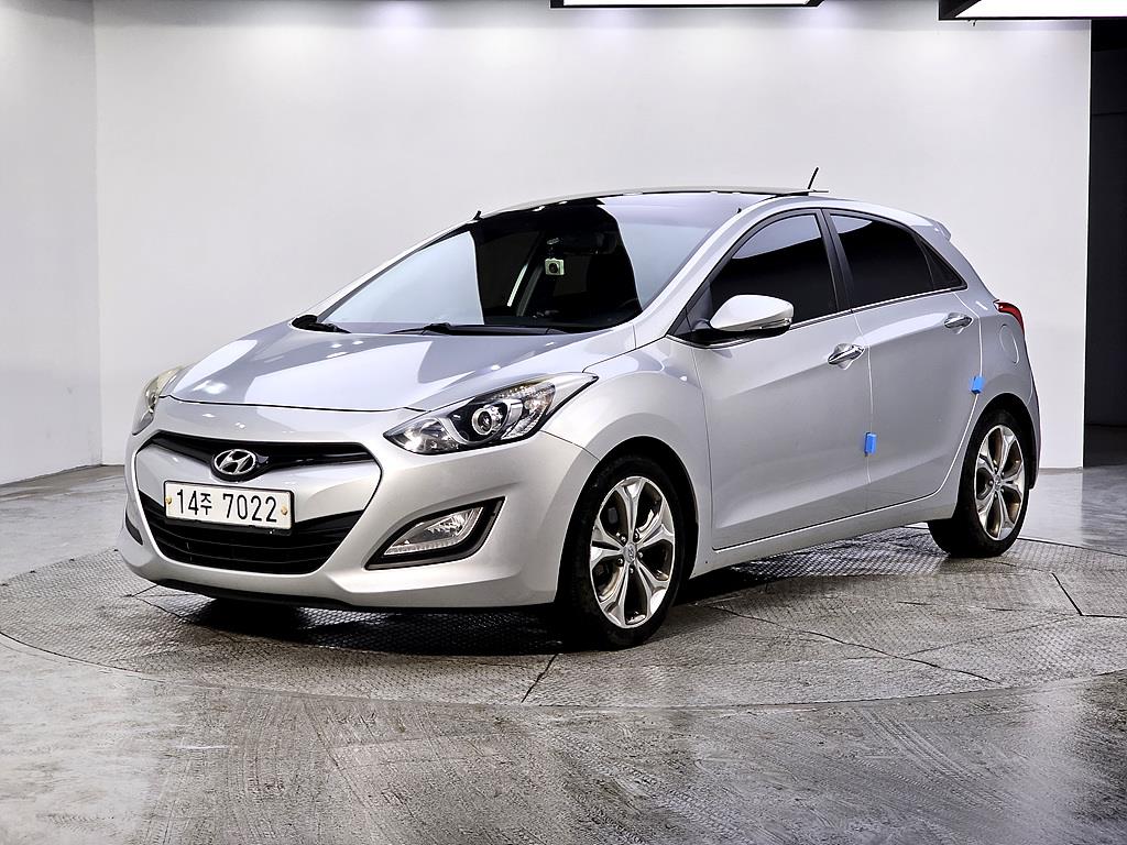 HYUNDAI i30 2012 Plateado - Importación desde Corea - HF Imports Iquique - Foto 1