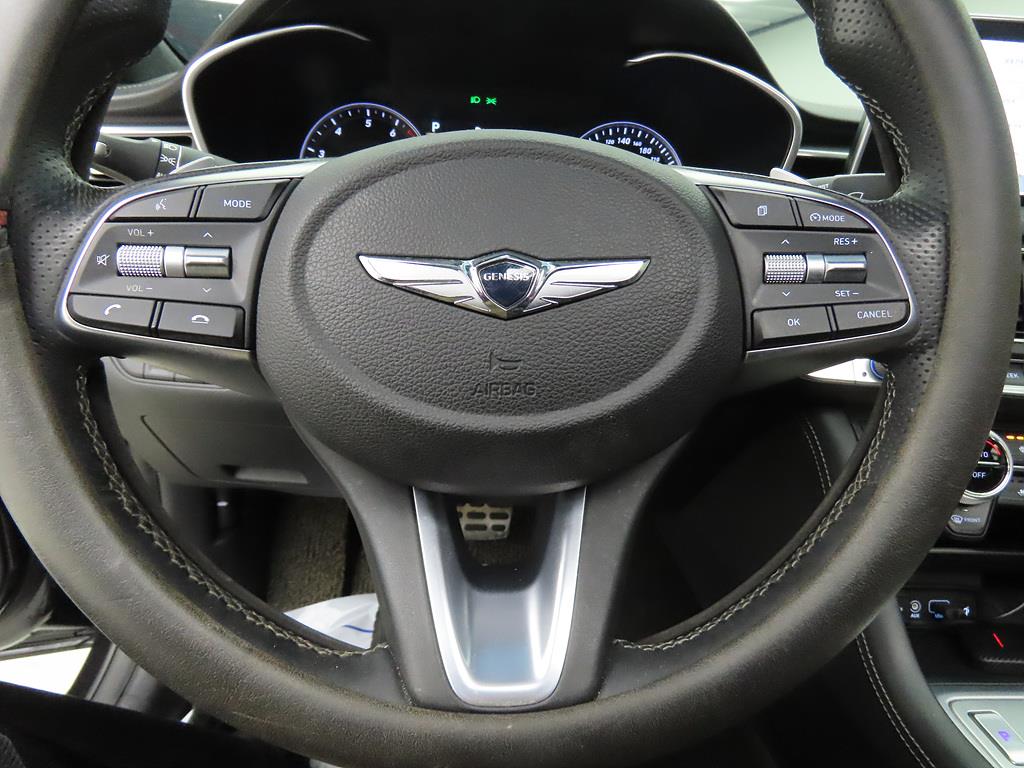 Genesis G70 - Vista 8