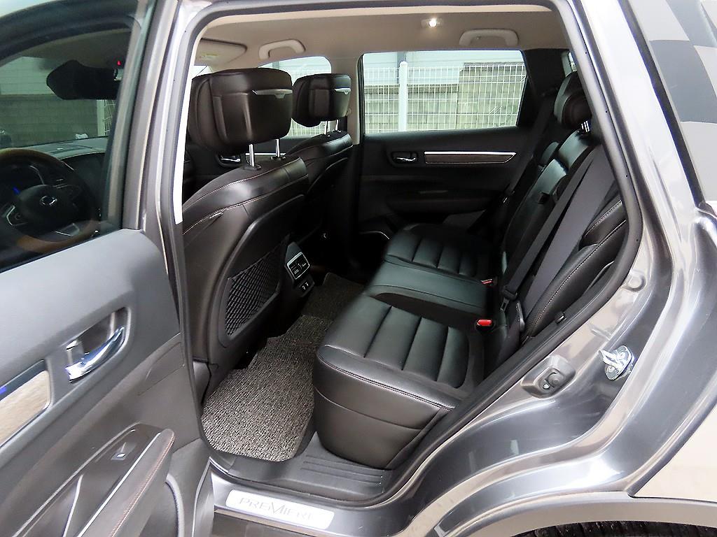 SAMSUNG QM6 - Vista 6