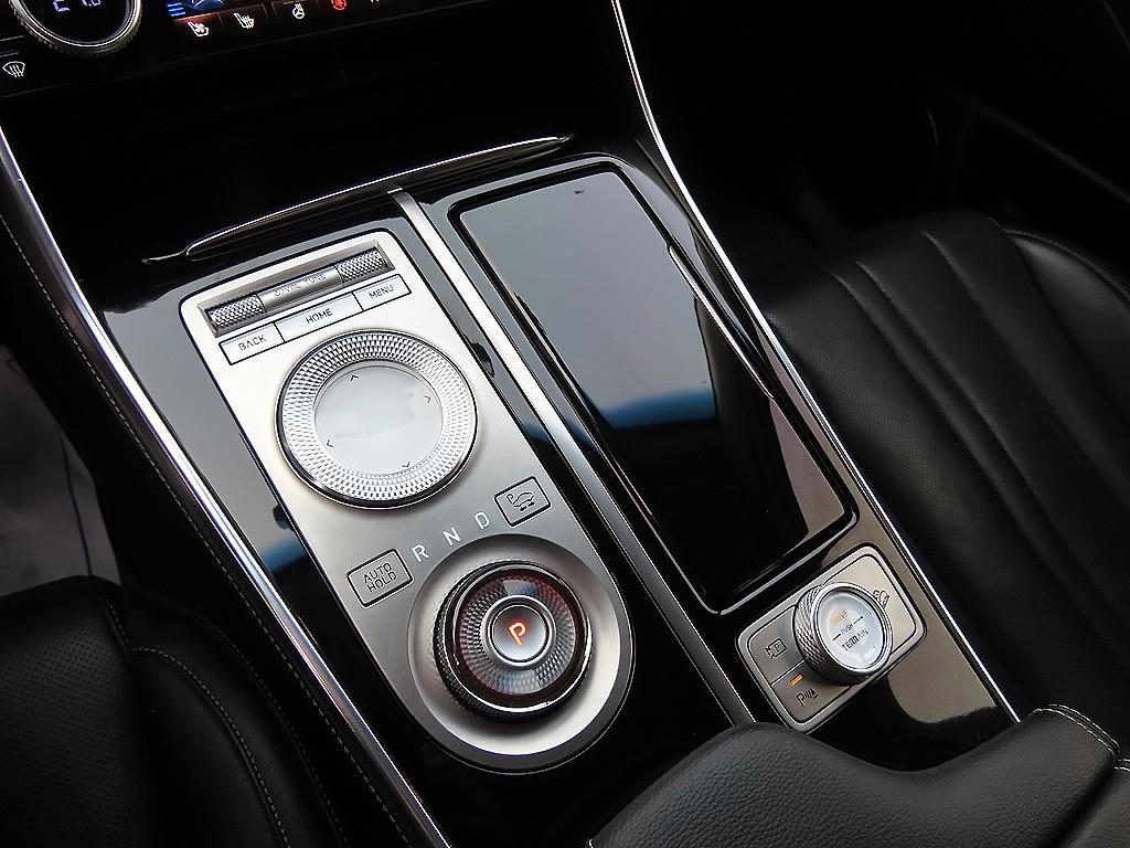 Genesis GV80 - Vista 11