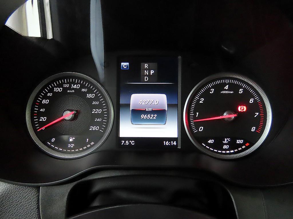 Mercedes Benz GLC Class - Vista 9