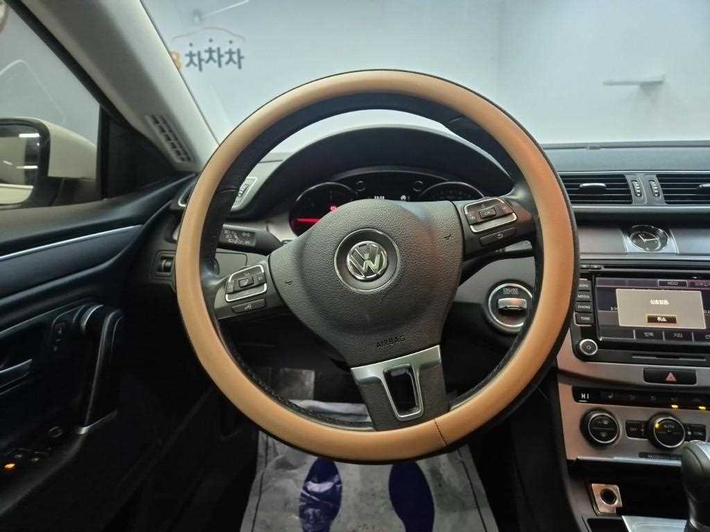 Volkswagen CC - Vista 9