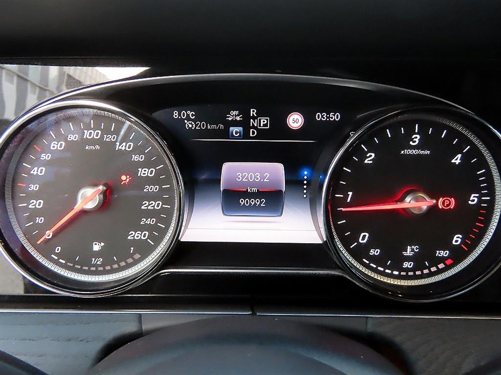 Mercedes Benz E class 2019 Gris - Importación desde Corea - HF Imports Iquique - Foto 13