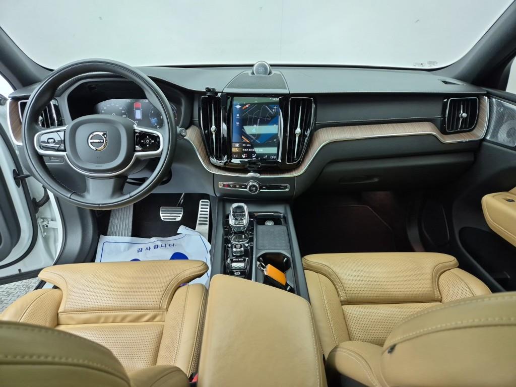 Volvo XC60 - Vista 5