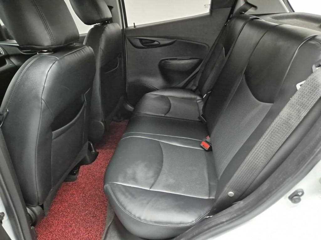 Chevrolet Spark - Vista 12