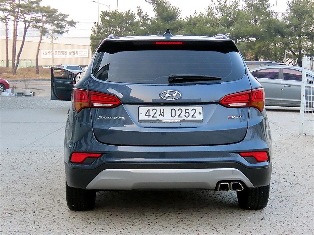 HYUNDAI Santa Fe - Vista 4