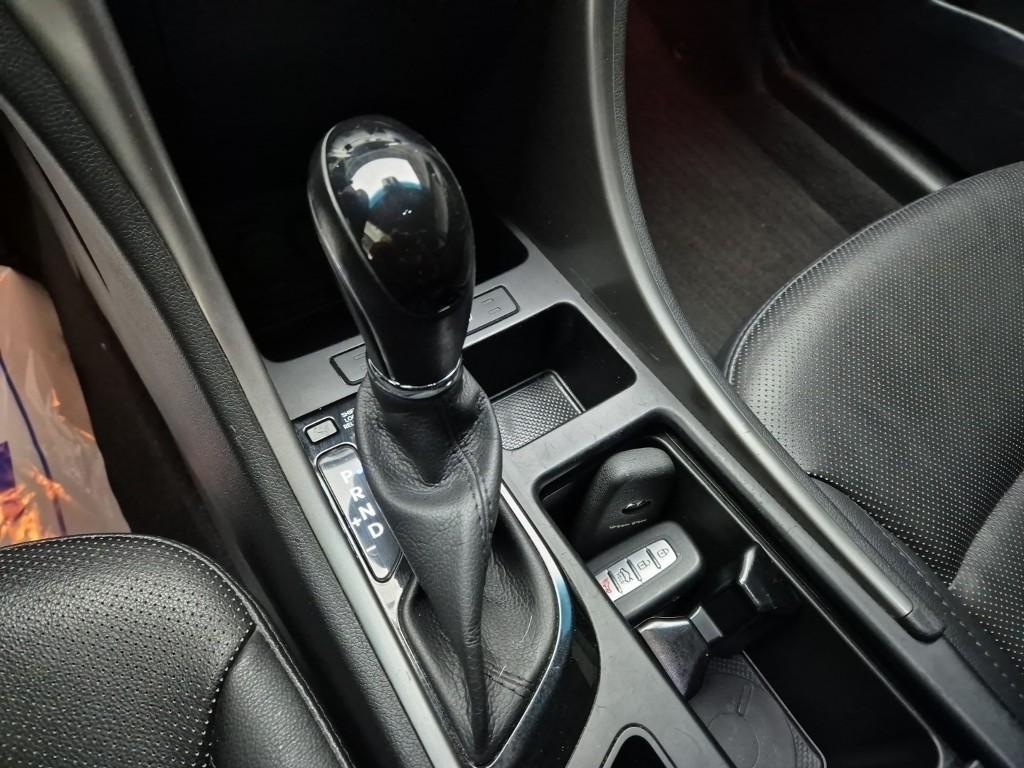 HYUNDAI Sonata - Vista 8