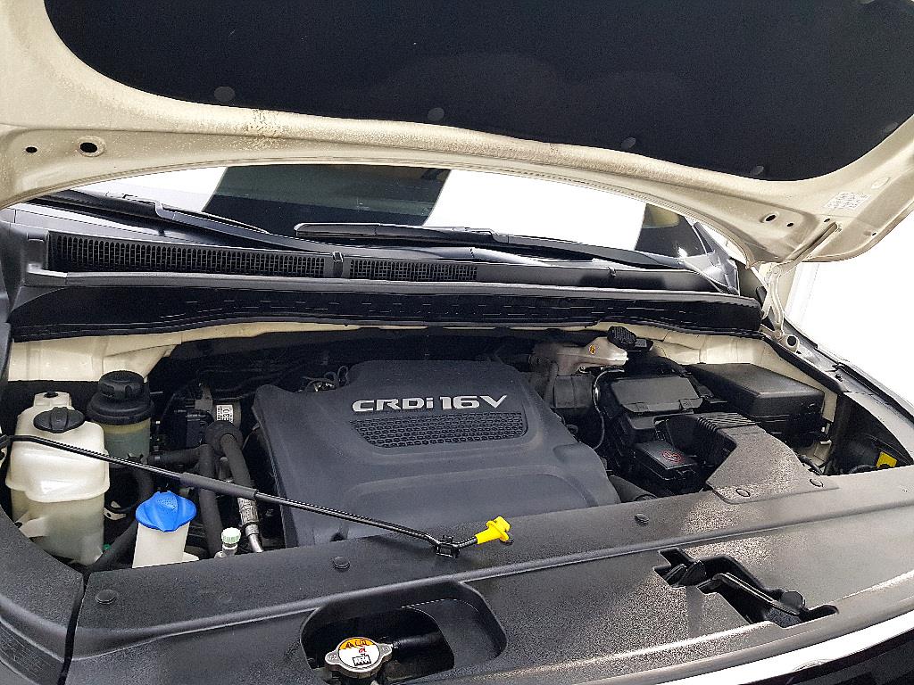 KIA Carnival - Vista 6