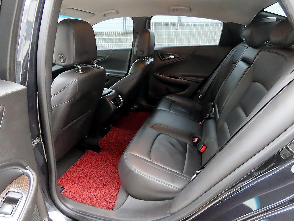 Chevrolet Malibu - Vista 6