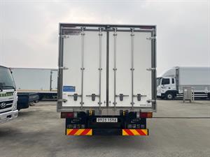 medium and large cargo truck - Vista 8