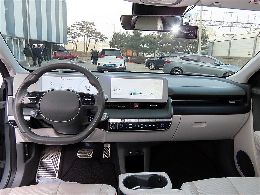 HYUNDAI Ioniq 5 - Vista 7