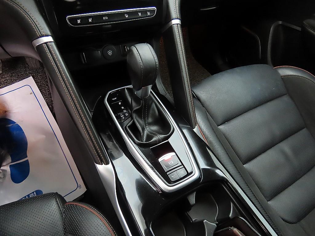 SAMSUNG QM6 - Vista 10