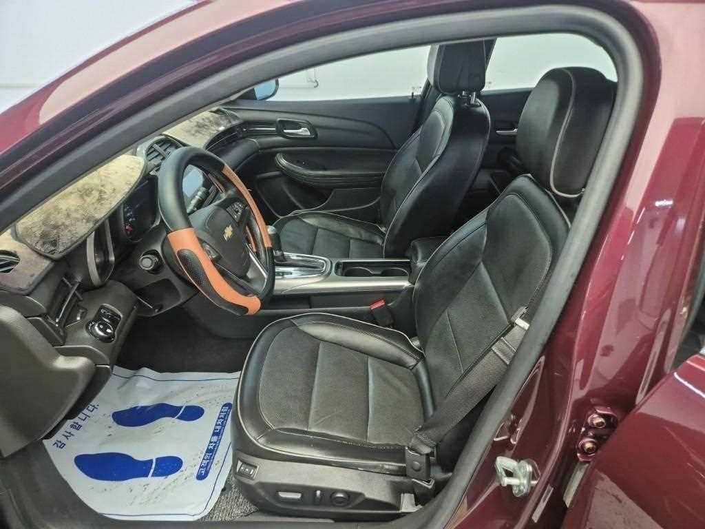 Chevrolet Malibu - Vista 11