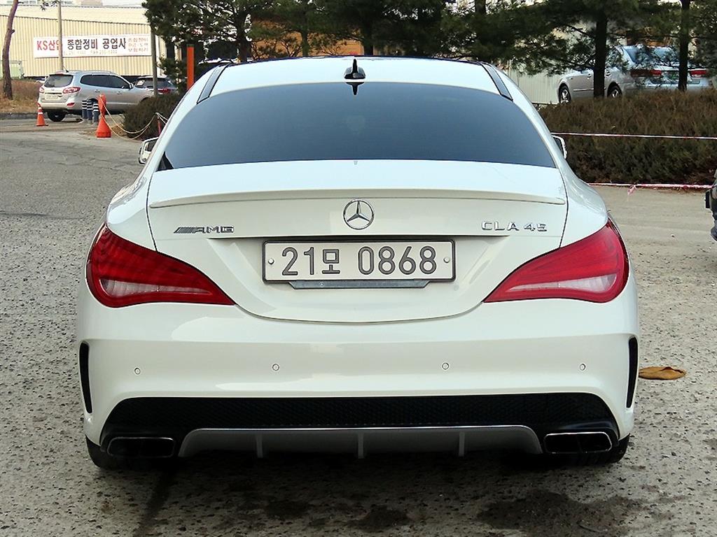 Mercedes Benz CLA Class - Vista 4