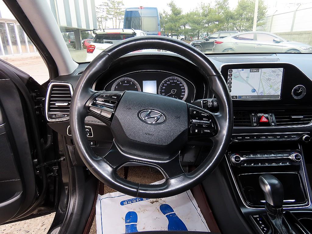 HYUNDAI Grandeur - Vista 8