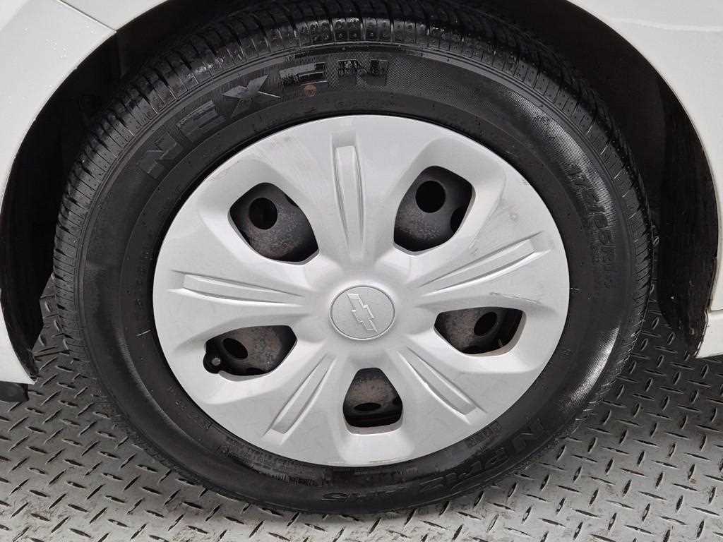 Chevrolet Spark 2016 Blanco - Importación desde Corea - HF Imports Iquique - Foto 19