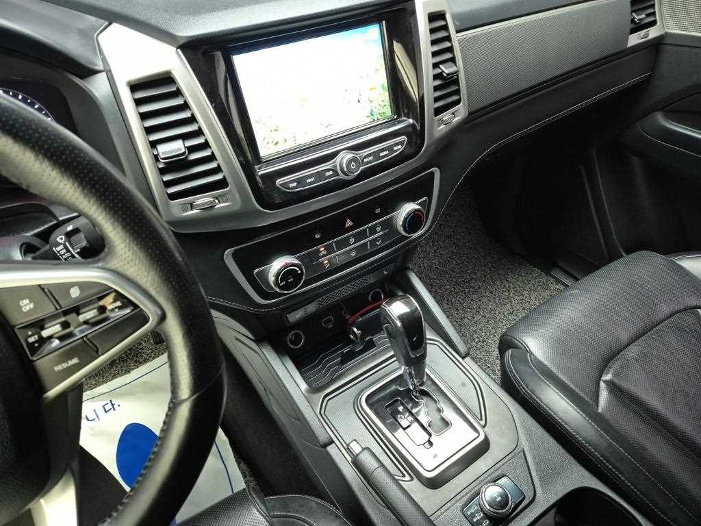 Ssangyong Rexton - Vista 9