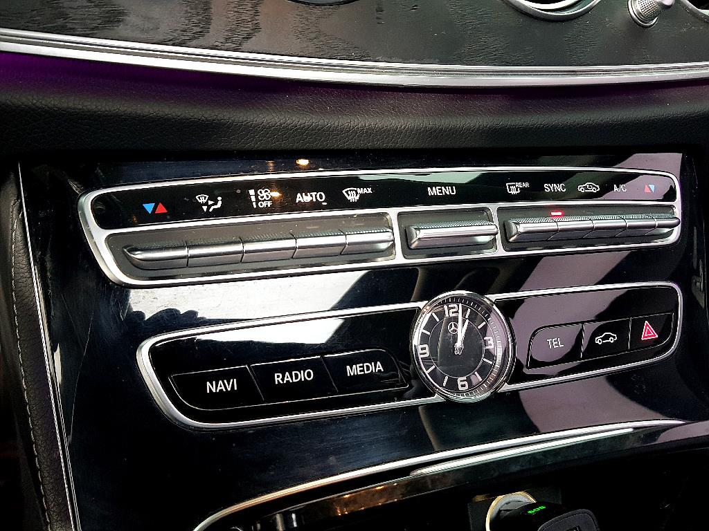 Mercedes Benz E class - Vista 11