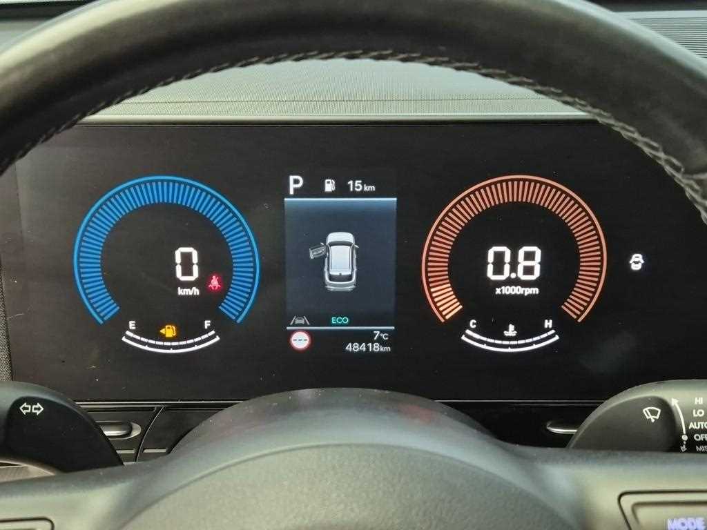 HYUNDAI Kona - Vista 6