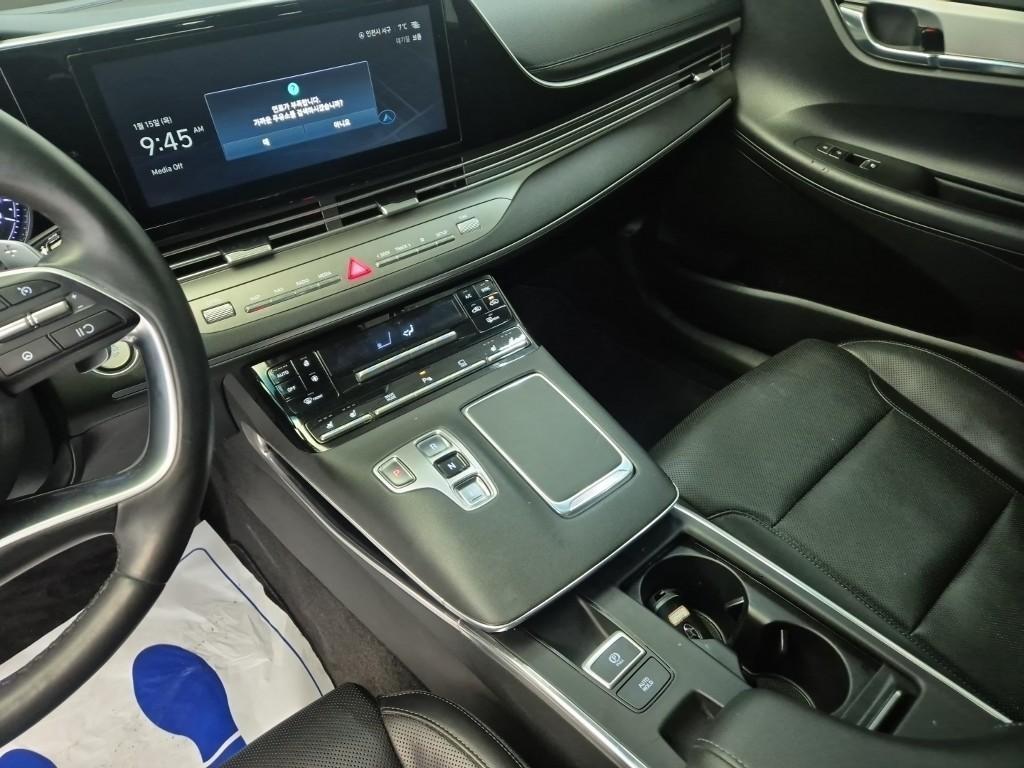 HYUNDAI Grandeur - Vista 10