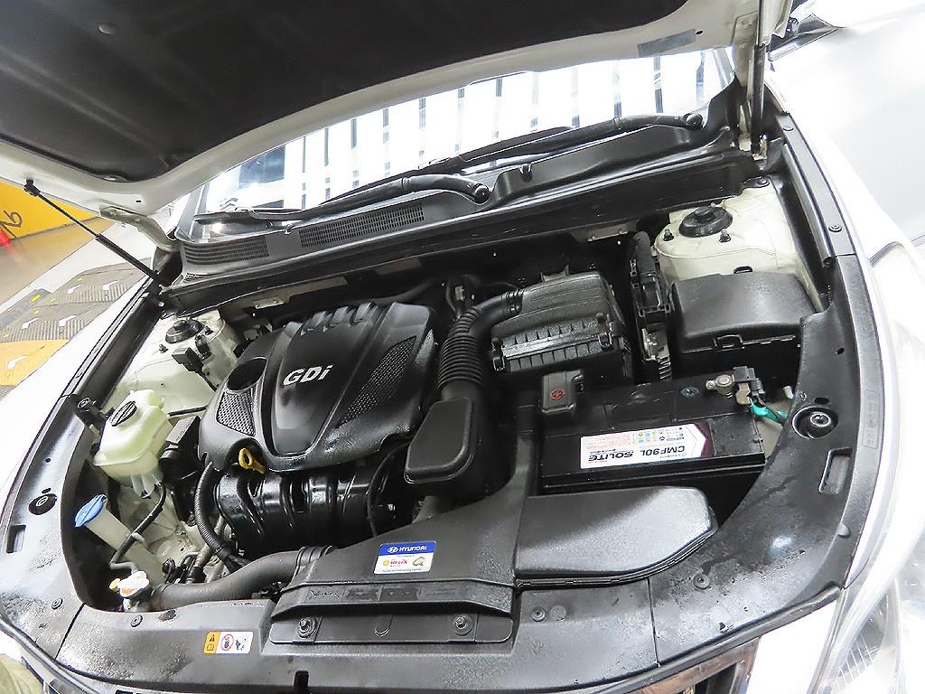 HYUNDAI Grandeur - Vista 11